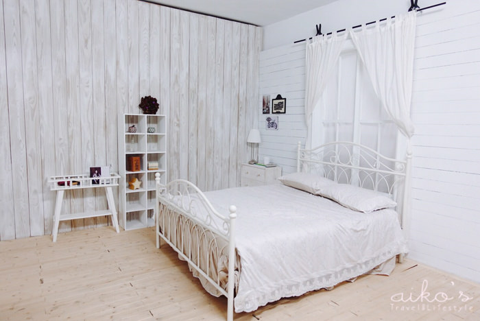 【六七攝影】工作室臥室區改漆色，換床單～用布料跟漆料佈置空間。