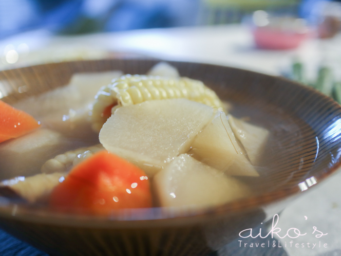【中式料理】超快速清燉蘿蔔玉米湯