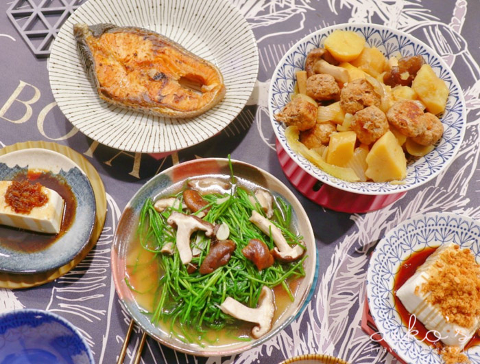 【日式料理】馬鈴薯燉肉丸，大人小孩都愛吃。