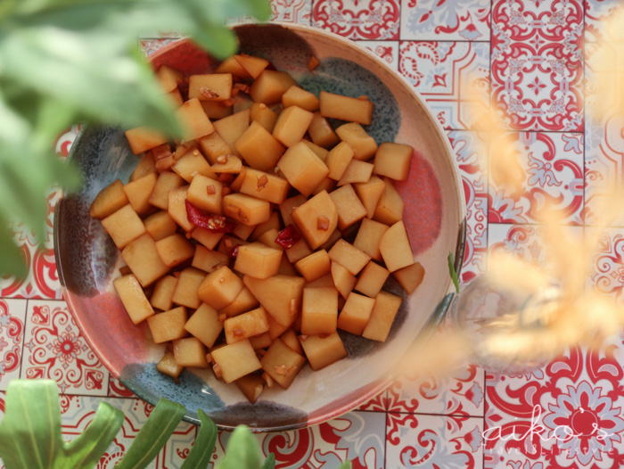 【中式料理】醬燒馬鈴薯，看起來不起眼卻意外美味的佳餚。