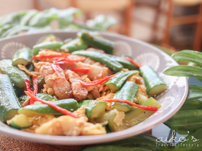 【中式料理】小黃瓜炒五花肉～清冰箱又美味的必備料理。