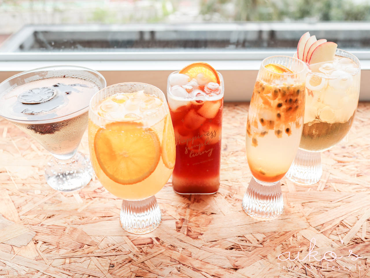 【夏日飲品】美又好喝的七種氣泡水食譜～讓妳家一秒變咖啡廳。