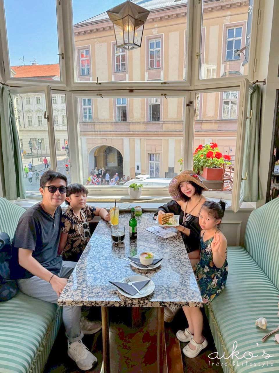 【捷克自助】布拉格百年咖啡廳｜Grand Café Orient～世界唯一立體派建築咖啡館，還是歐洲最美咖啡店七之一。