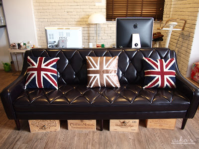 【裝飾佈置】客廳也要奧運風～英國旗抱枕畫龍點睛阿！！！