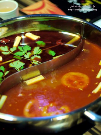 【暖胃火鍋】陽光一品鍋，酸香的番茄鍋超無敵，我目前最喜歡的番茄鍋！