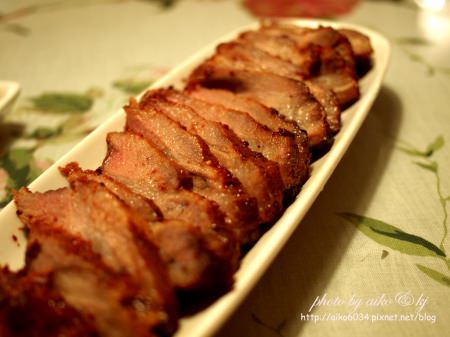 【中式料理】超柔嫩，無敵好吃的紅糟叉燒肉！