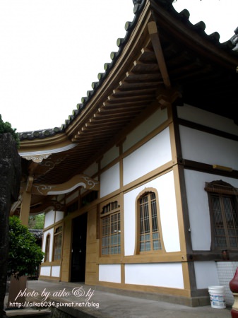 【台北北投】日式感濃厚的普濟寺，踏入木門，就像來到了世外桃源！