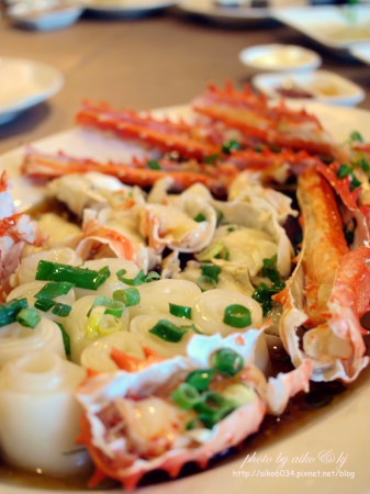 【來吃到飽】秋天就是要吃蟹～華國桂華會館吃蟹去＋長虹酒吧聊天去！
