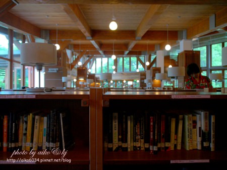 【台北北投】 自然無敵的北投圖書館，好舒服呀！