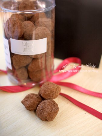 【午茶甜點】bonbons巧克力．糖美味的焦糖夏威夷豆．卻有著服務不一的品質！